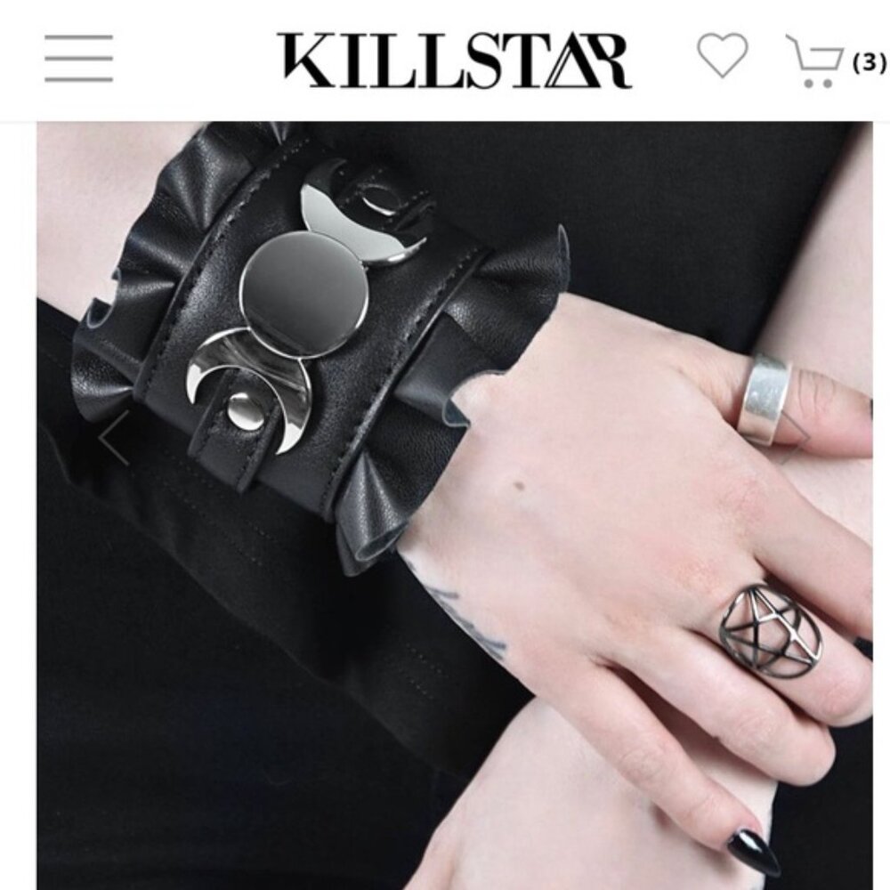 ISO.... Black Killstar Cuff